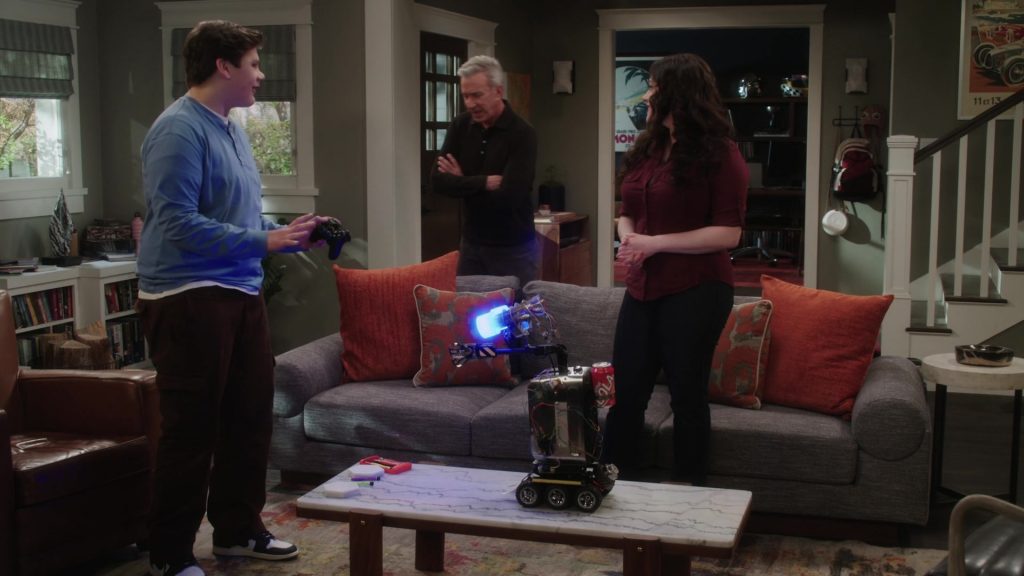 Nike Sneakers in Shifting Gears S01E04 “Grief” (2025) (Image 25)