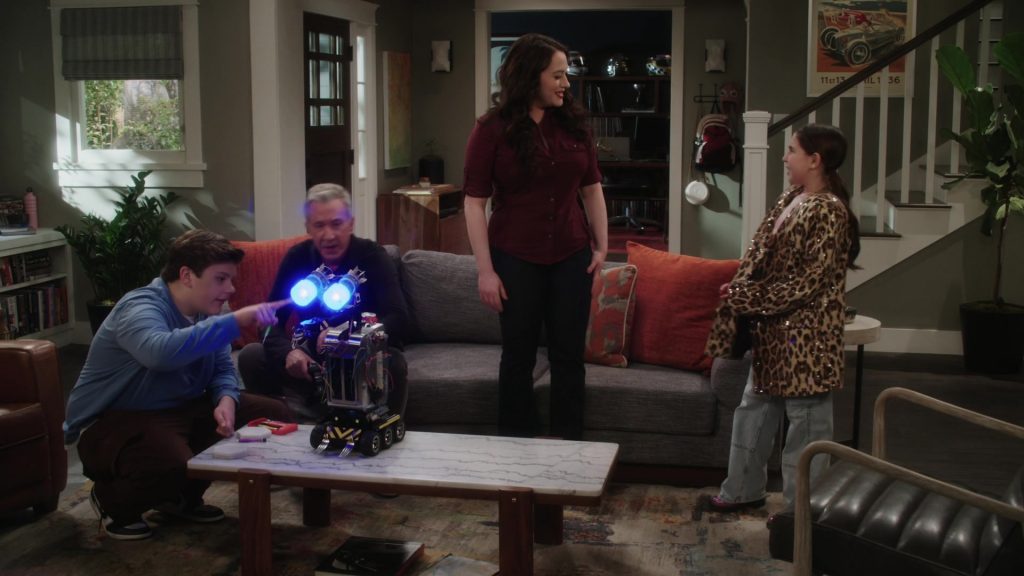 Nike Sneakers in Shifting Gears S01E04 “Grief” (2025) (Image 8)
