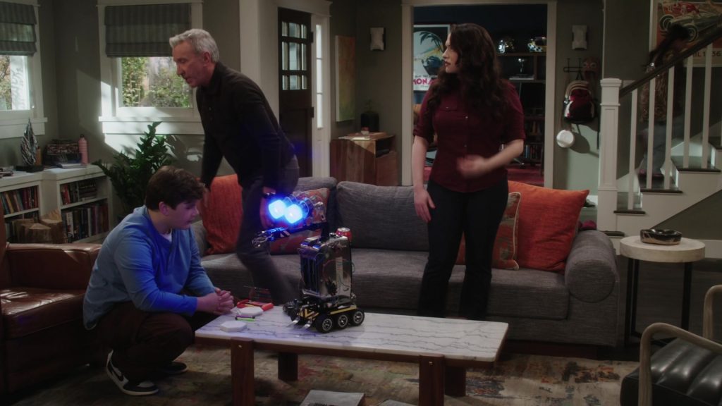 Nike Sneakers in Shifting Gears S01E04 “Grief” (2025) (Image 9)
