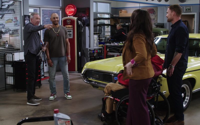 Nike Sneakers in Shifting Gears S02E02 (2025) (Image 1)