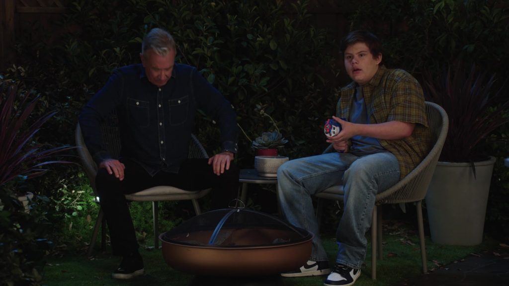 Nike Sneakers in Shifting Gears S02E04 “Danger” (2025) (Image 4)