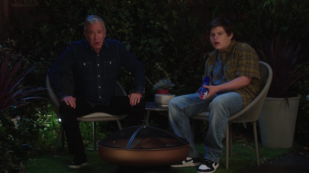 Nike Sneakers in Shifting Gears S02E04 “Danger” (2025) (Image 5)