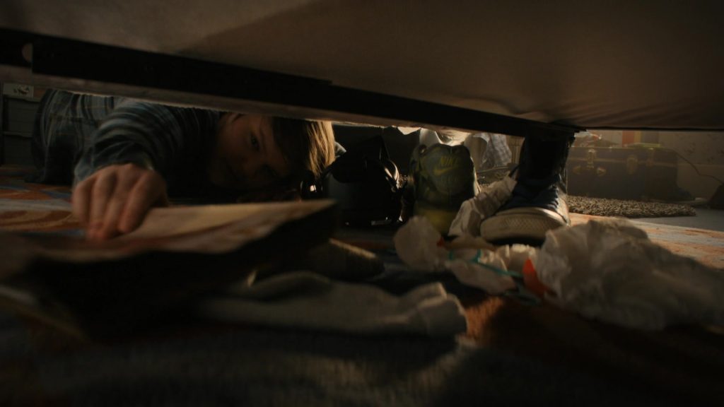 Nike Sneakers in Shining Vale S02E02 “Chapter 10 - She's Real” (2023) (Image 4)