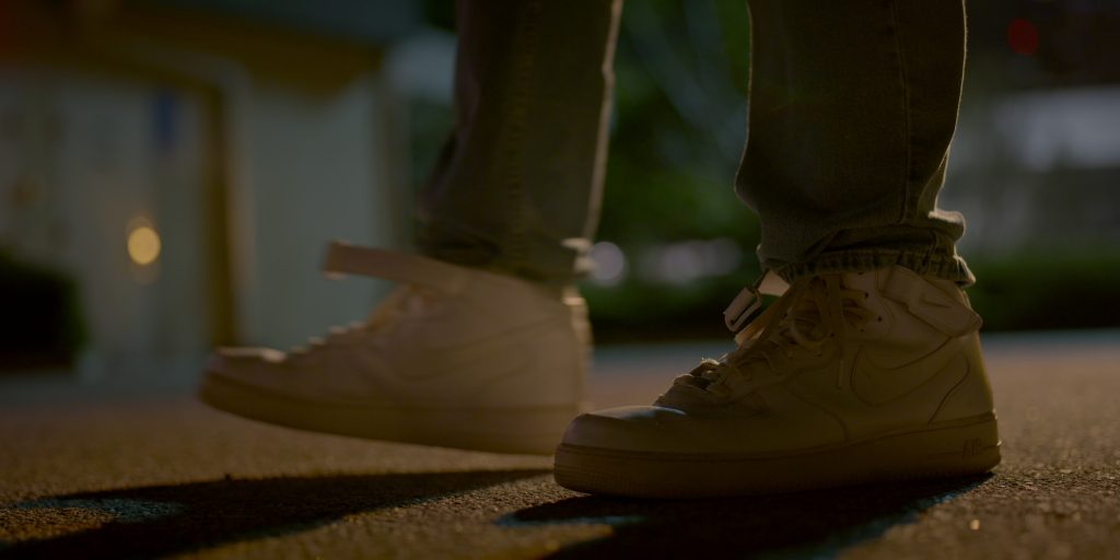 Nike Sneakers in Shrinking S02E05 “Honesty Era” (2024) (Image 1)