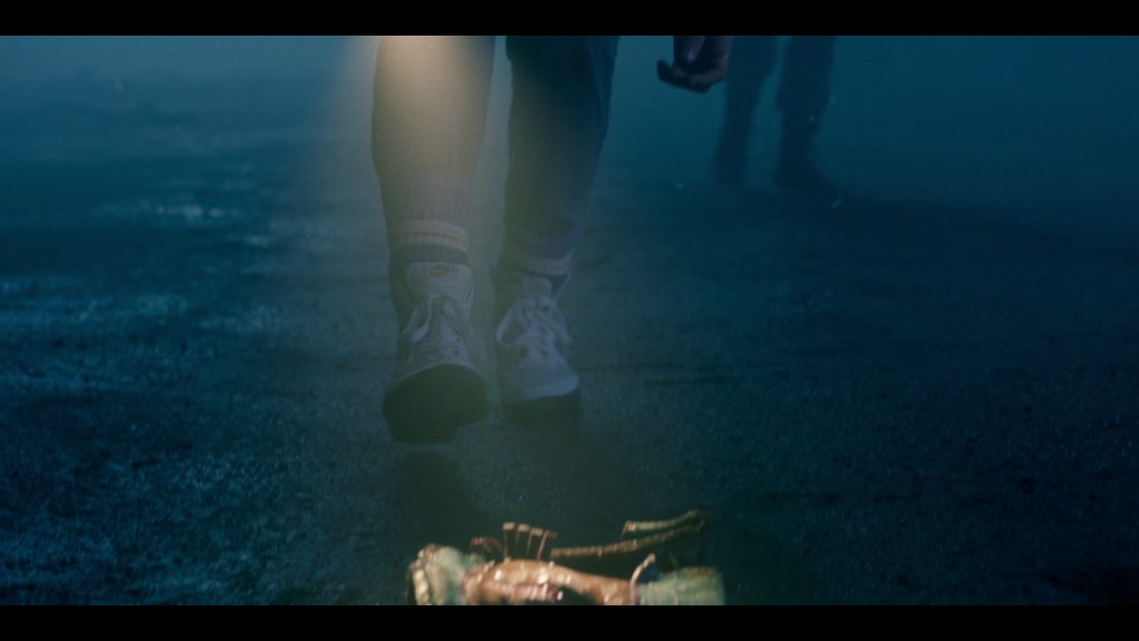 Nike Sneakers in Stranger Things S05E02 “Chapter Two – The Vanishing of” (2025) (Image 1)