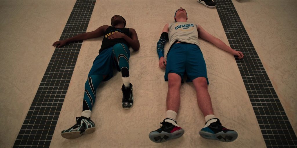 Nike Sneakers in Swagger S01E03 “Mano a Mano” (2021) (Image 5)