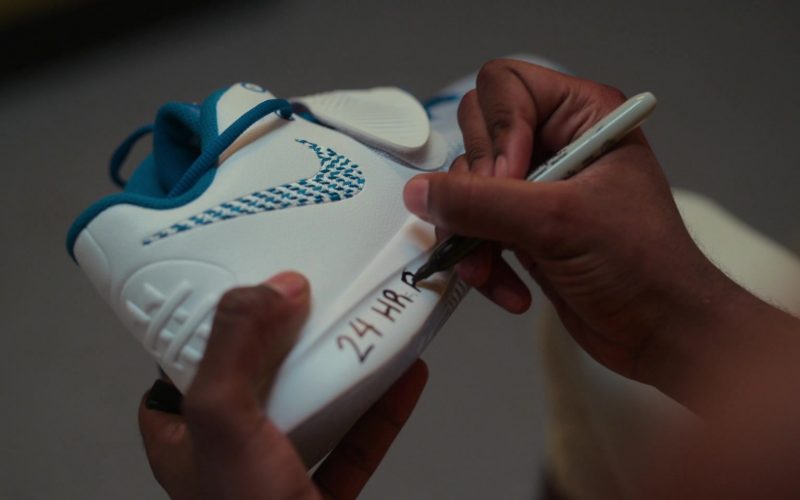 Nike Sneakers in Swagger S01E06 “All on the Line” (2021) (Image 1)