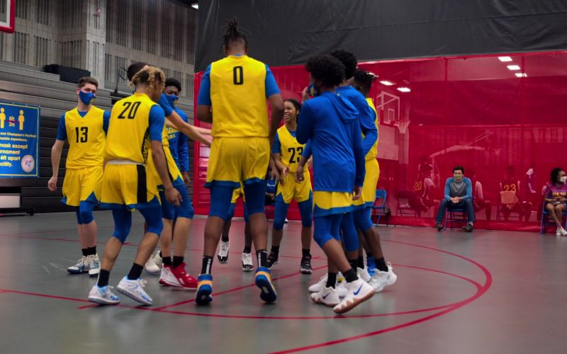 Nike Sneakers in Swagger S01E10 “Florida” (2021) (Image 1)