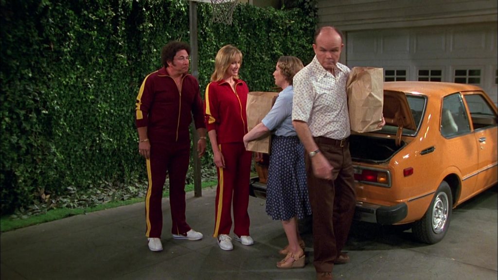 Nike Sneakers in That '70s Show S02E26 “Moon Over Point Place” (2000) (Image 2)