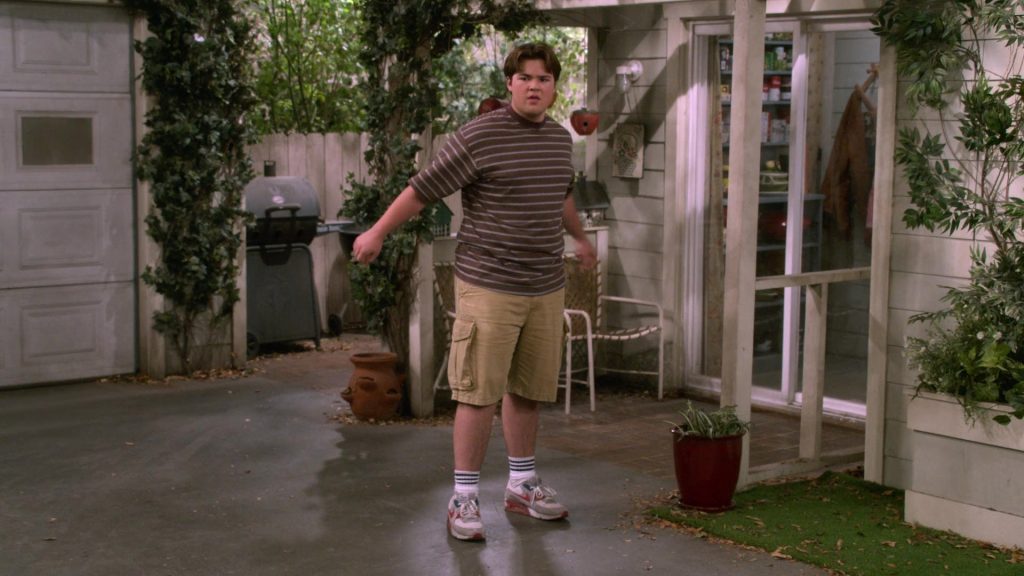 Nike Sneakers in That 90s Show S03E06 (2024) (Image 1)