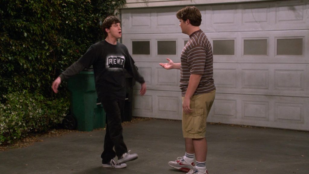 Nike Sneakers in That 90s Show S03E06 (2024) (Image 4)