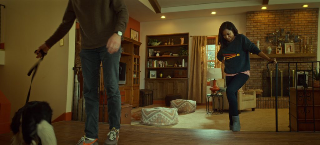 Nike Sneakers in The Big Door Prize S02E06 “Back in the Saddle” (2024) (Image 12)
