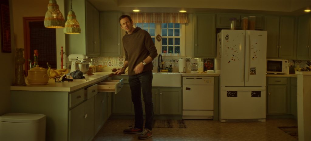 Nike Sneakers in The Big Door Prize S02E06 “Back in the Saddle” (2024) (Image 4)