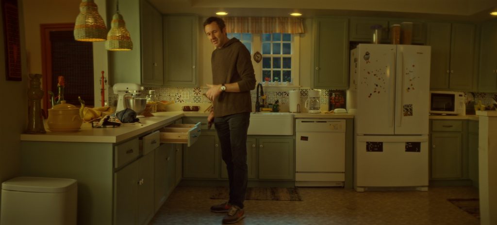 Nike Sneakers in The Big Door Prize S02E06 “Back in the Saddle” (2024) (Image 7)