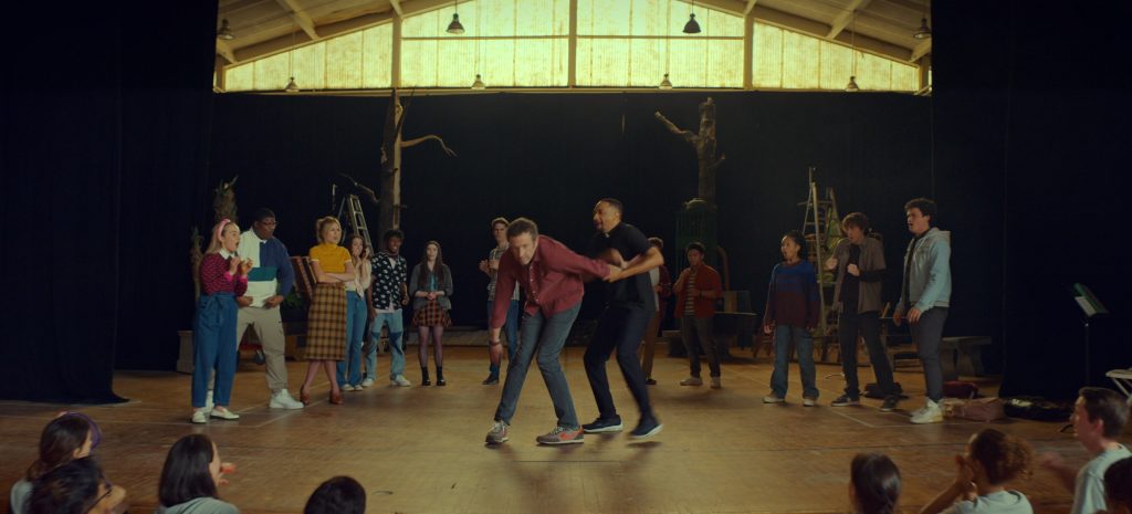 Nike Sneakers in The Big Door Prize S02E07 “Rehearsals” (2024) (Image 4)