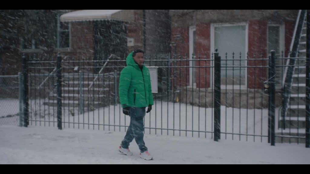 Nike Sneakers in The Chi S06E01 “New Chi City” (2023) (Image 2)