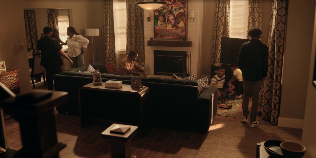 Nike Sneakers in The Chi S06E11 “Saints & Sinners” (2024) (Image 3)