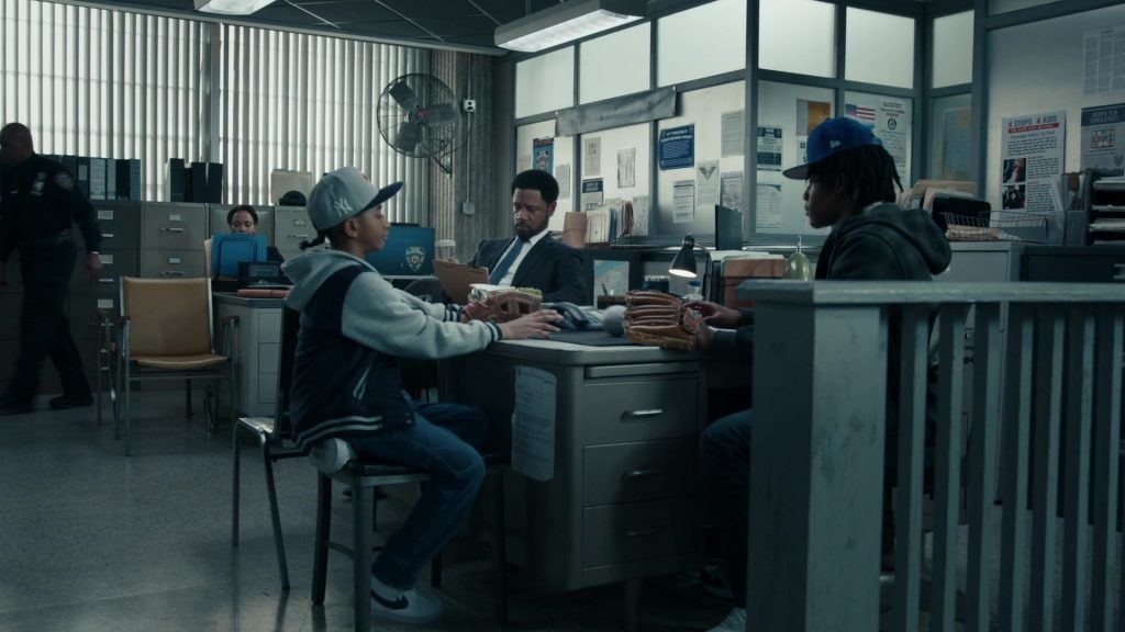 Nike Sneakers in The Equalizer S04E05 “The Whistleblower” (2024) (Image 2)