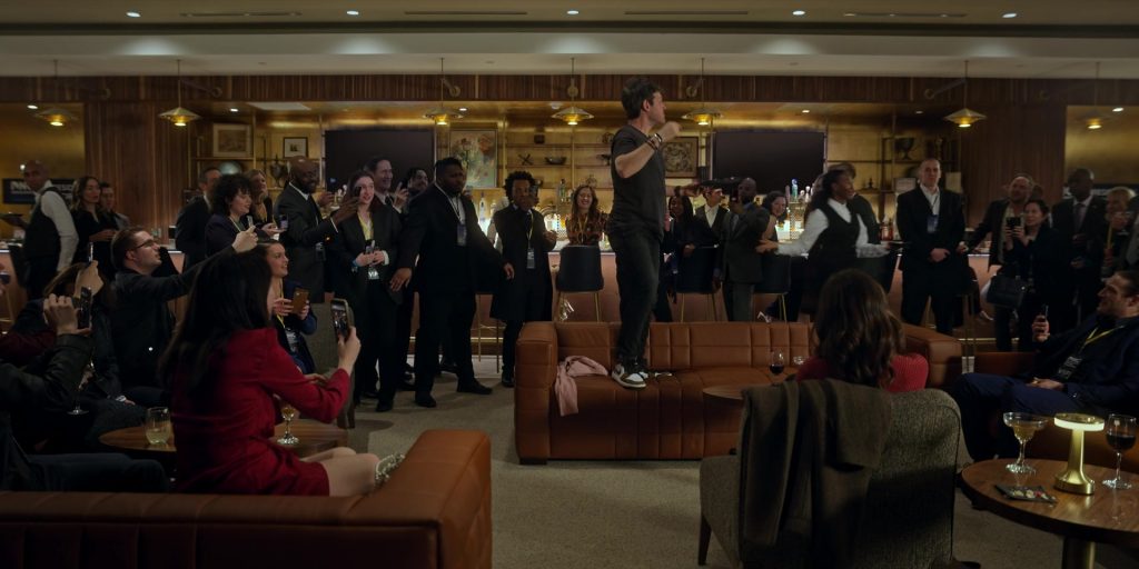 Nike Sneakers in The Girls on the Bus S01E10 “The Everydays” (2024) (Image 2)