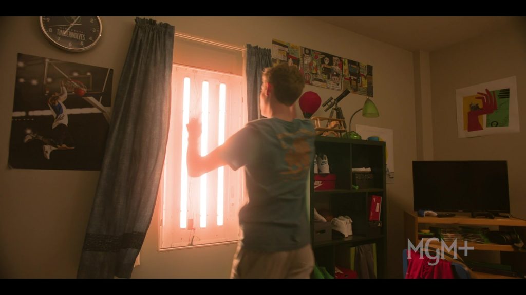 Nike Sneakers in The Institute S01E01 “The Boy” (2025) (Image 2)