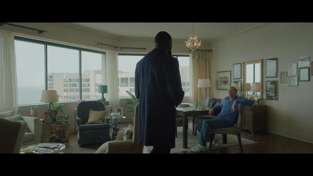 Nike Sneakers in The Madness S01E03 “Discord” (2024) (Image 5)