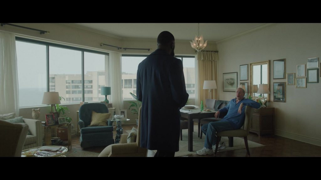 Nike Sneakers in The Madness S01E03 “Discord” (2024) (Image 6)