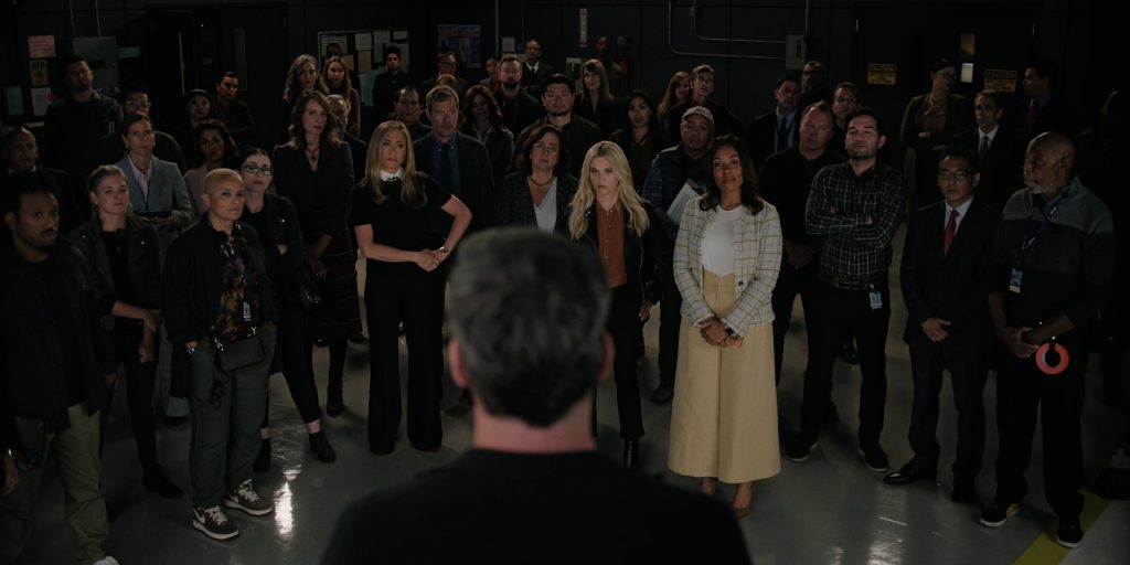 Nike Sneakers in The Morning Show S03E06 “The Stanford Student” (2023) (Image 12)