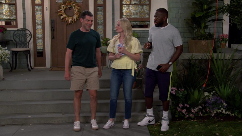 Nike Sneakers in The Neighborhood S05E01 “Welcome Back to the Neighborhood” (2022) (Image 3)