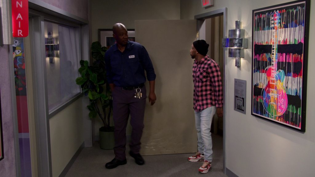 Nike Sneakers in The Neighborhood S05E22 “Welcome to the Opening Night” (2023) (Image 2)