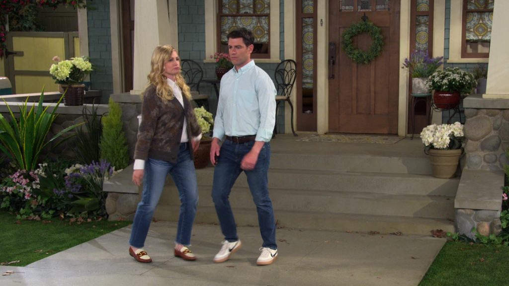 Nike Sneakers in The Neighborhood S06E04 “Welcome to Grandfatherhood” (2024) (Image 3)