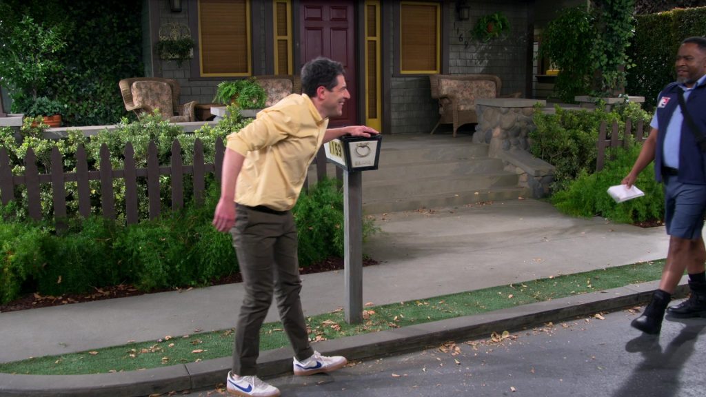 Nike Sneakers in The Neighborhood S06E05 “Welcome to the Front Window” (2024) (Image 6)