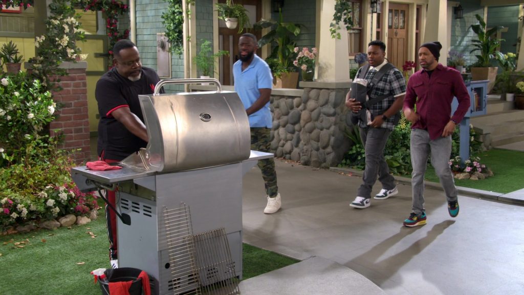 Nike Sneakers in The Neighborhood S07E04 “Welcome to the Great Beyond” (2024) (Image 1)
