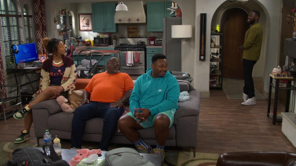 Nike Sneakers in The Neighborhood S07E05 “Welcome to Commitment” (2024) (Image 10)