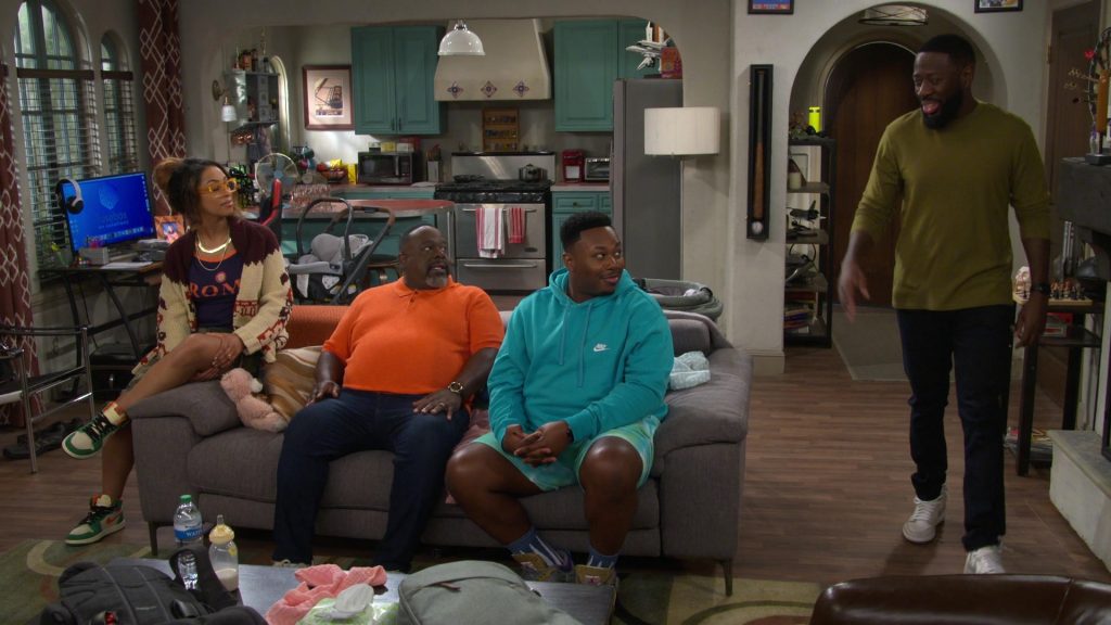 Nike Sneakers in The Neighborhood S07E05 “Welcome to Commitment” (2024) (Image 4)