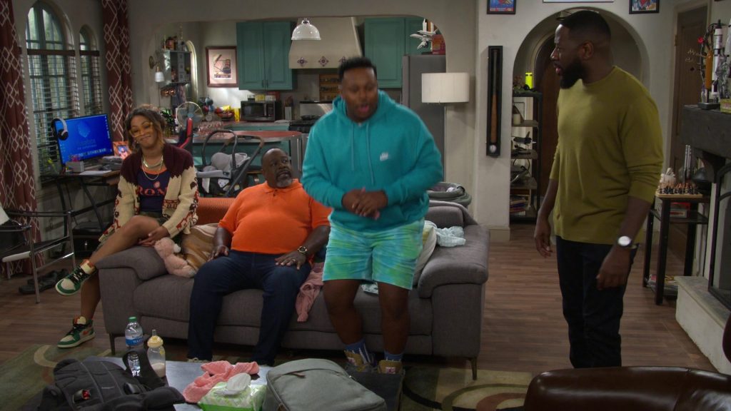 Nike Sneakers in The Neighborhood S07E05 “Welcome to Commitment” (2024) (Image 6)