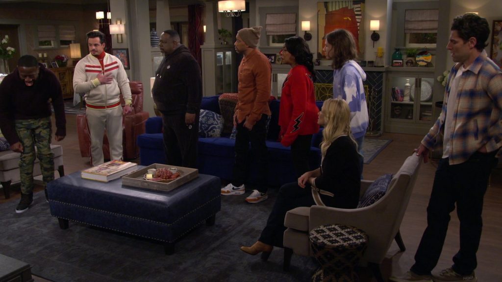Nike Sneakers in The Neighborhood S07E13 “Welcome to Not Being in It” (2025) (Image 3)