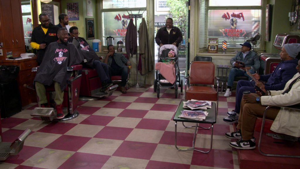 Nike Sneakers in The Neighborhood S07E14 “Welcome to the Blowout” (2025) (Image 2)