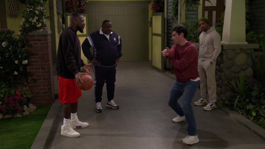 Nike Sneakers in The Neighborhood S07E17 “Welcome to Your Own Medicine” (2025) (Image 23)