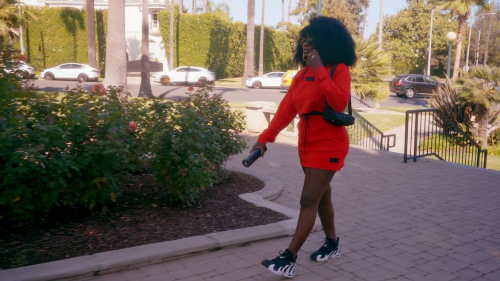 Nike Sneakers in The Real Housewives of Beverly Hills S15E10 “The Cult's Out of the Bag” (2026) (Image 2)