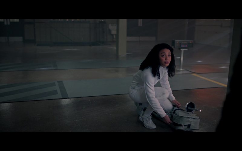 Nike Sneakers in The Spiderwick Chronicles S01E01 “Welcome to Spiderwick” (2024) (Image 1)