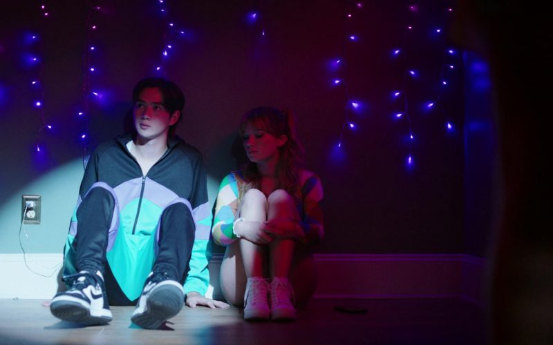Nike Sneakers in The Summer I Turned Pretty S02E06 “Love Fest” (2023) (Image 1)