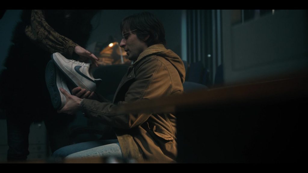 Nike Sneakers in The Twisted Tale of Amanda Knox S01E05 “Mr. Nobody” (2025) (Image 14)