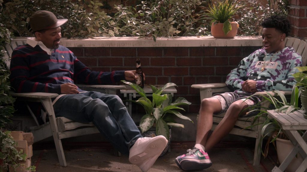 Nike Sneakers in The Upshaws S03E01 “The Unforgiven” (2023) (Image 1)
