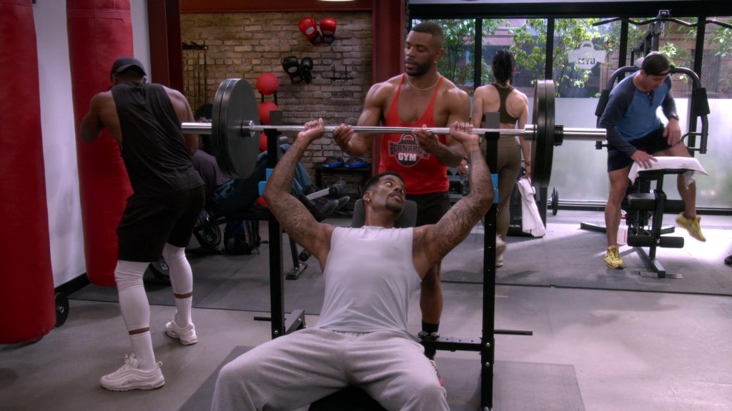 Nike Sneakers in The Upshaws S06E05 “Grifter, Grifter” (2025) (Image 1)