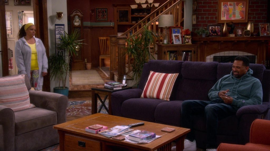 Nike Sneakers in The Upshaws S06E06 “Who, Me” (2025) (Image 1)