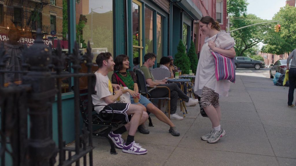 Nike Sneakers in Too Much S01E05 “Pink Valentine” (2025) (Image 10)