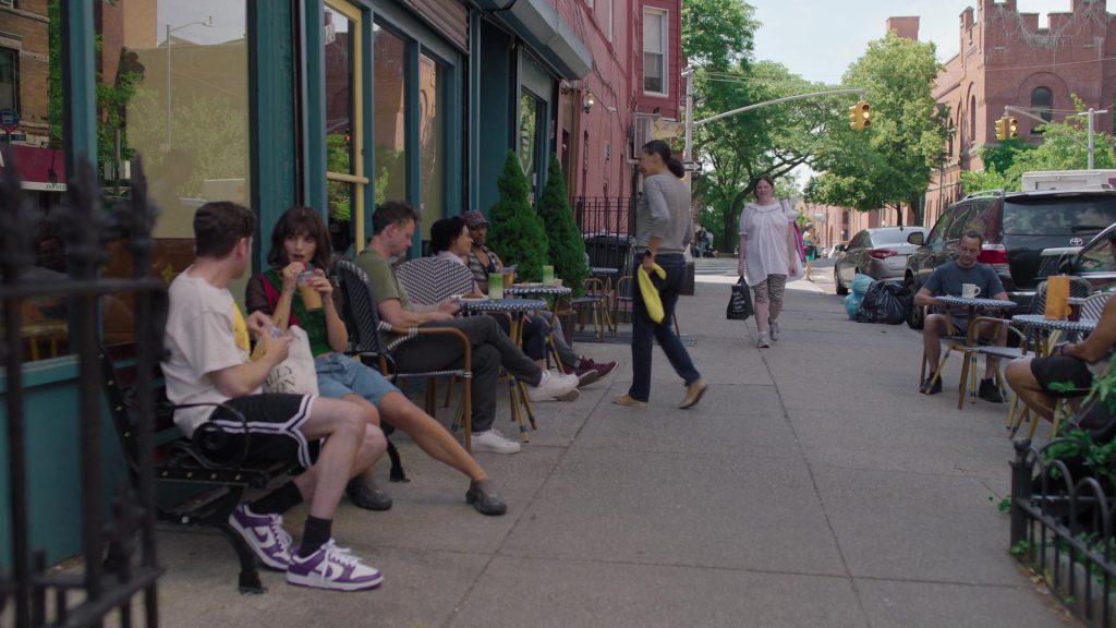 Nike Sneakers in Too Much S01E05 “Pink Valentine” (2025) (Image 13)