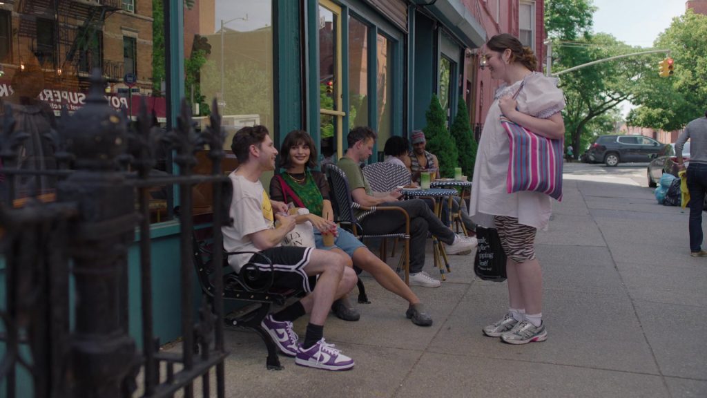 Nike Sneakers in Too Much S01E05 “Pink Valentine” (2025) (Image 2)
