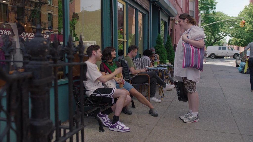 Nike Sneakers in Too Much S01E05 “Pink Valentine” (2025) (Image 5)