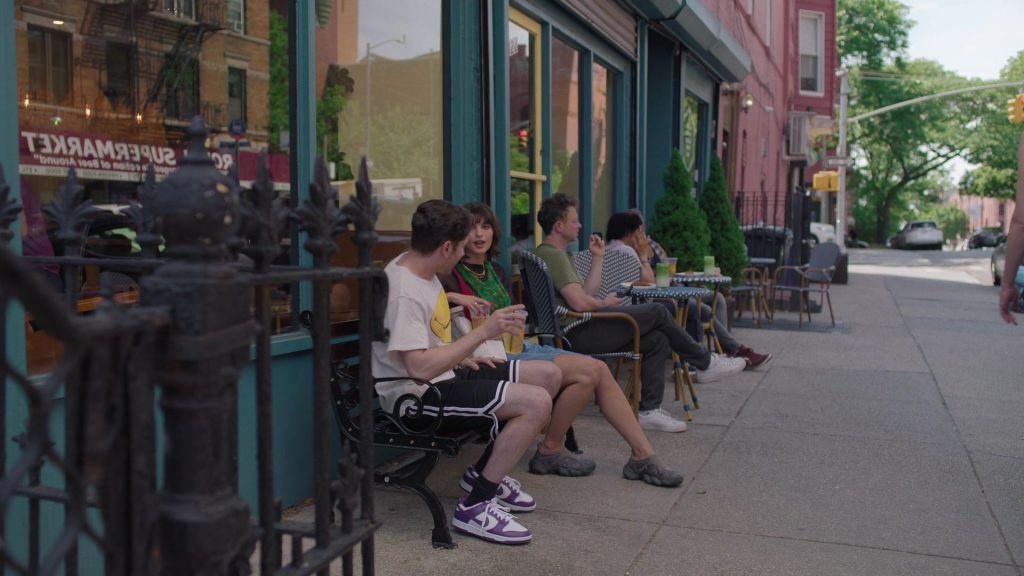 Nike Sneakers in Too Much S01E05 “Pink Valentine” (2025) (Image 8)
